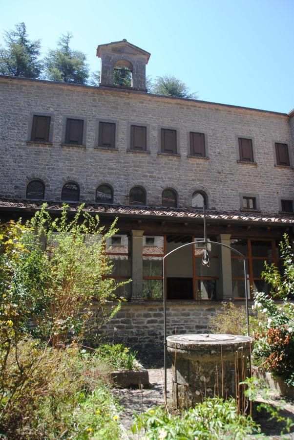 Oasi San Francesco - Casa Per Ferie Otel Chiusi della Verna Dış mekan fotoğraf